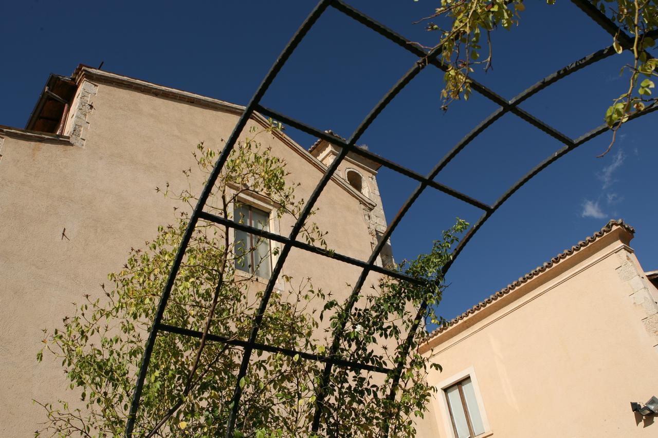 Convento Di San Colombo Hotell Santo Stefano Di Sessanio Exteriör bild
